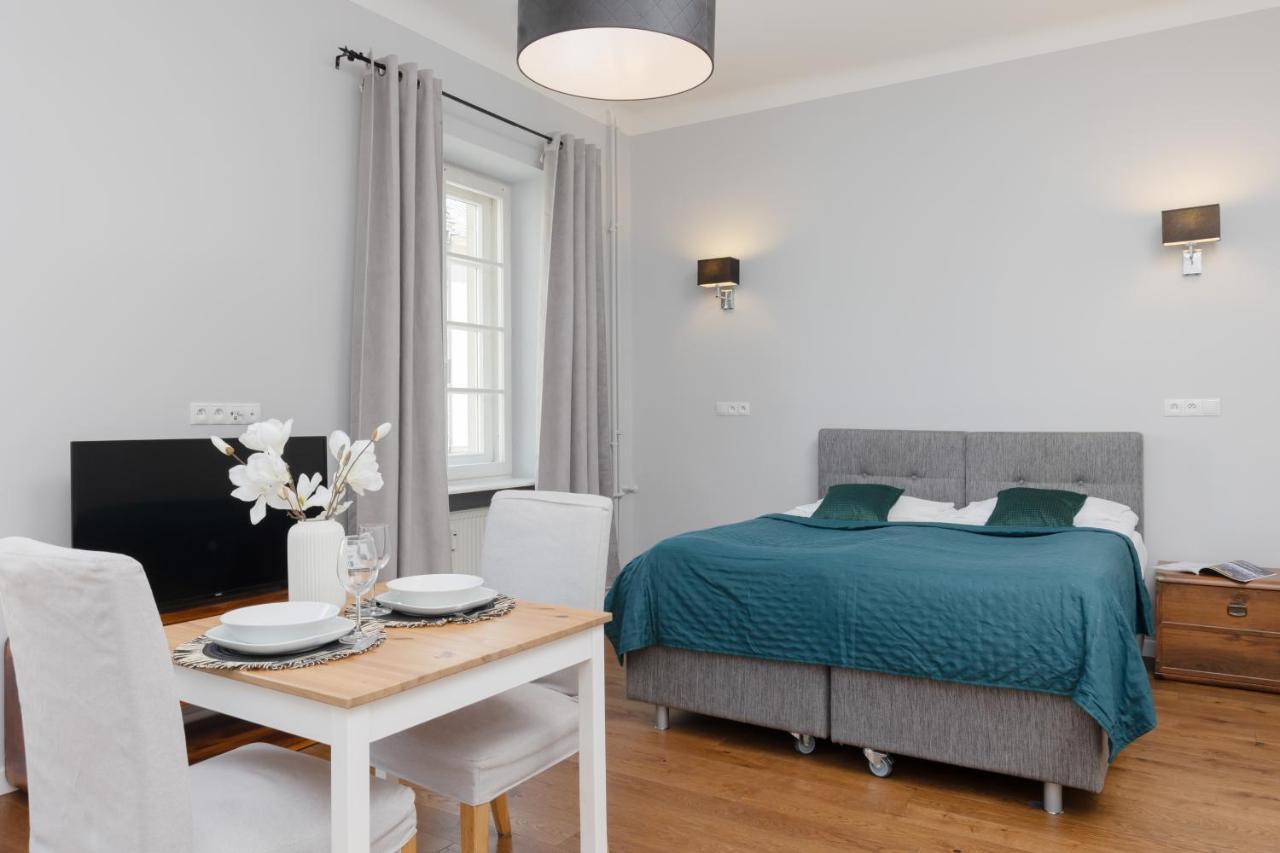 City Center Aparthotel Chmielna By Noclegi Renters Warsaw Exterior photo