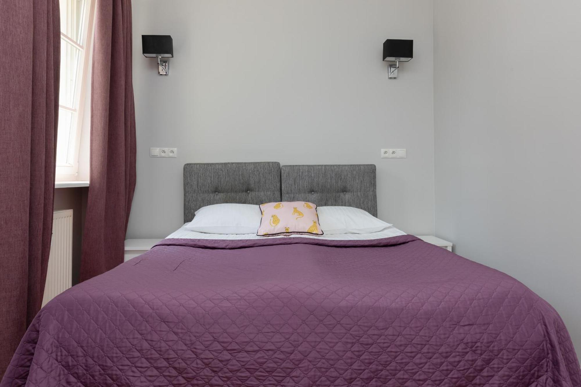 City Center Aparthotel Chmielna By Noclegi Renters Warsaw Exterior photo