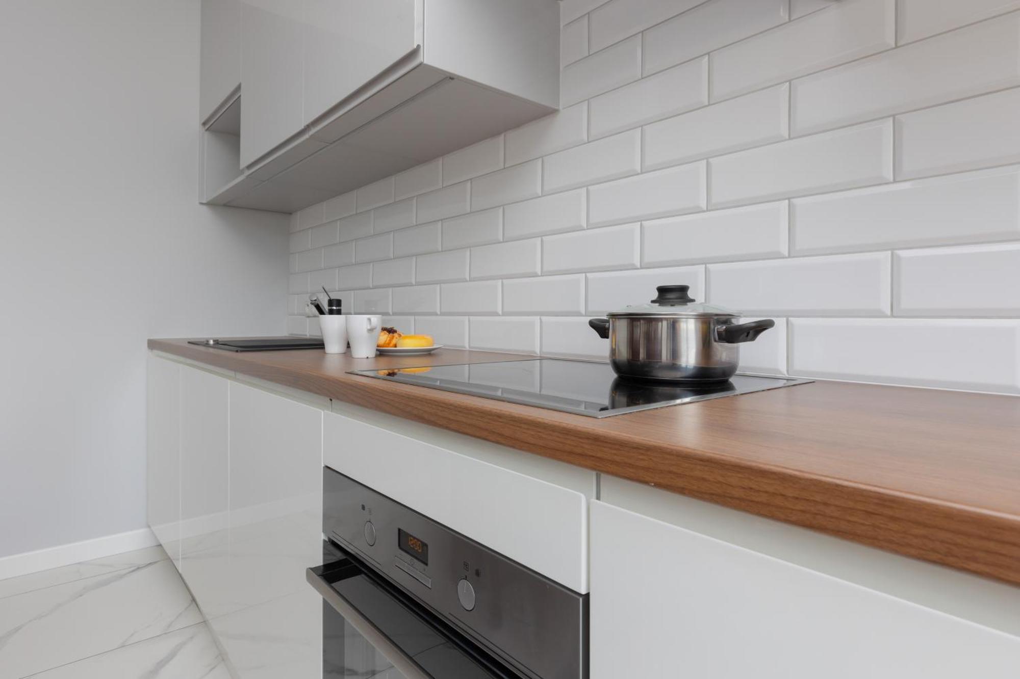 City Center Aparthotel Chmielna By Noclegi Renters Warsaw Exterior photo